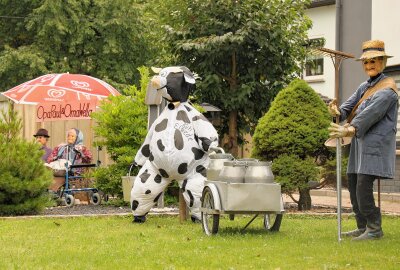 Sommerfest und 666-Jahrfeier in Tauscha - Tolle Puppen erwarten die Festbesucher. Foto: Andrea Funke