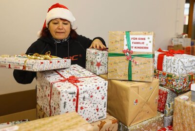 Spenden aus Zschopau gehen Anfang der Woche ins Ahrtal - Zschopauerin Romy Etling ist als Weihnachtsengel für die Flutopfer unterwegs Foto: Thomas Fritzsch/PhotoERZ