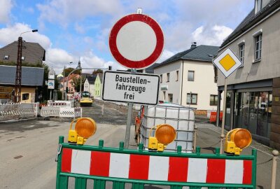Sperrung im Vogtland: Autofahrer bringen Anwohner auf die Palme - Hier ist kein Durchkommen. Foto: Simone Zeh