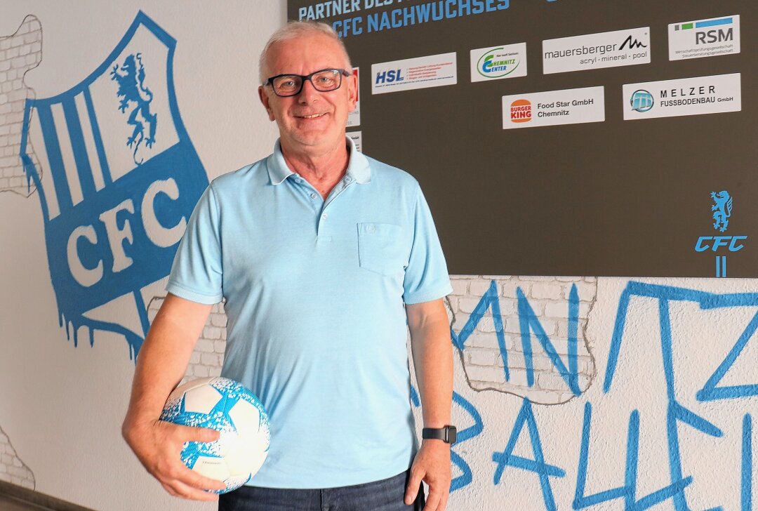 Stadionpremiere mit Opa: Warum der Chef des CFC-Fördervereins ein Spiel nie vergessen wird - Jens Seidel ist seit 2 Jahren Vorsitzender des CFC-Fördervereins fürJugend, Sport und Soziales. Foto: Knut Berger