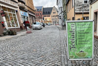 Stadt Stollberg verzichtet auf Gebühren - Die Stadt Stollberg verzichtet auch 2022 auf Gebühren hinsichtlich Werbeaufsteller und Warenauslagen. Foto: Ralf Wendland