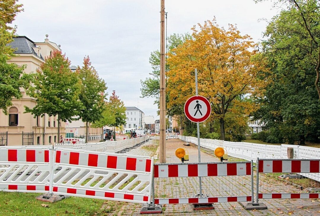 Stadt Zwickau will mehr Barrierefreiheit im Nahverkehr - Der Umbau von drei weiteren Haltestellen in Zwickau hat begonnen. Foto: Stadt Zwickau