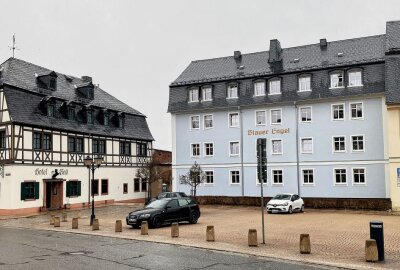 Stadt Zwönitz plant Gestaltung der Freianlagen - Für die Gestaltung der Freianlagen Markt 1 / 2 in Zwönitz hat der Stadtrat jetzt überplanmäßigen Ausgaben zugestimmt. Foto: Ralf Wendland 