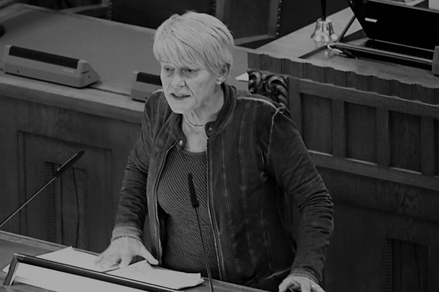 Trauer um die Stadträtin Petra Zais. Foto: Harry Härtel