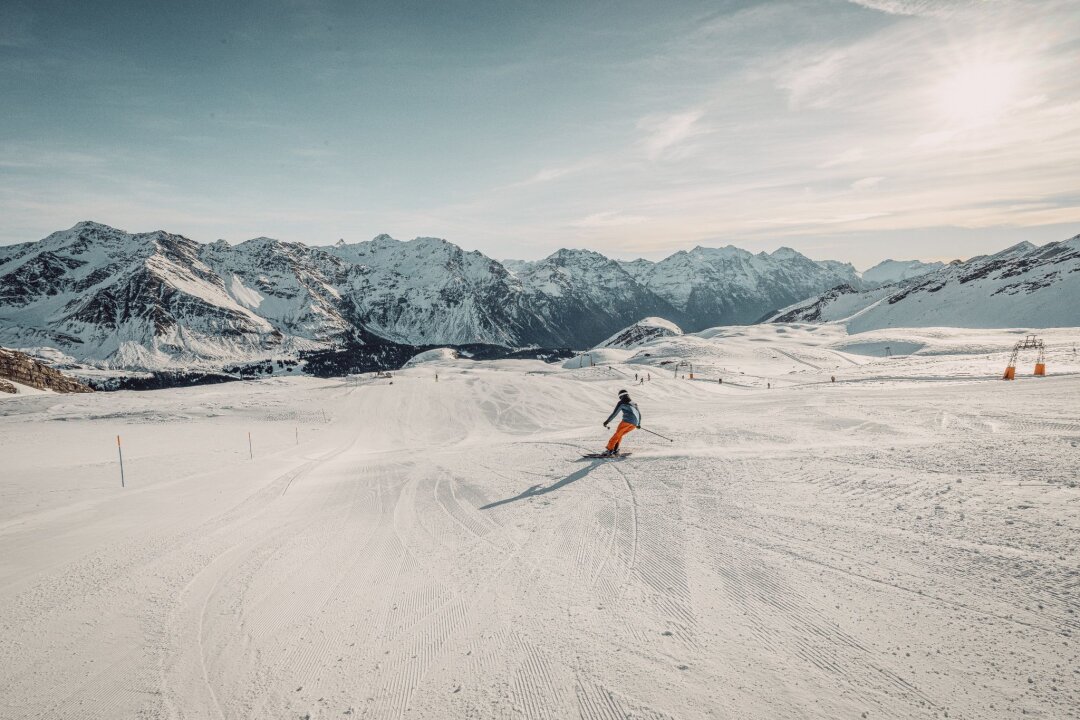 Stillgelegtes Skigebiet im Schweizer Süden wieder eröffnet - Das Confin-Skigebiet in Graubünden hat nach mehr als zehn Jahren Stillegung wieder eröffnet.