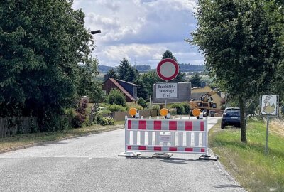 Aktuell ist die Stollberger Straße in Zwönitz gesperrt. Foto: Ralf Wendland