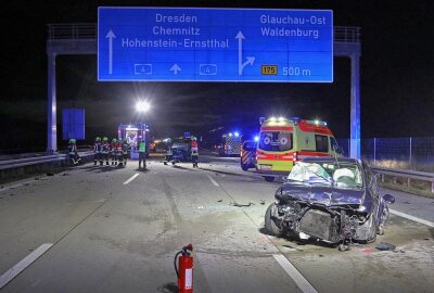 Tödlicher Unfall auf der A4 bei Glauchau sorgt für Vollsperrung - Tödlicher Unfall auf der A4. Foto: Andreas Kretschel