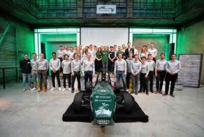 T.U.C. Racing enthüllt neuen Rennwagen in Chemnitz - Das T.U.C. Racing Team hat am Montagabend ihren neuen Rennboliden für die diesjährige Saison 2021/22 vorgestellt. Foto: T.U.C. Racing
