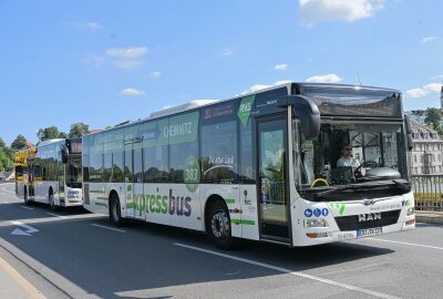 Für Besucher, die mit dem Fahrzeug anreisen, wird von den Großraum-Parkplätzen aus ein Bus-Shuttle eingerichtet. Foto: Ralf Wendland