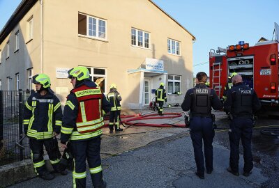 In Schwarzenberg geriet eine Wäscherei in Brand. Foto: Niko Mutschmann