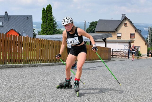 Die schnellste Frau auf Skirollern war Marie Meischner vom SC Norweger Annaberg. Foto: Ramona Schwabe