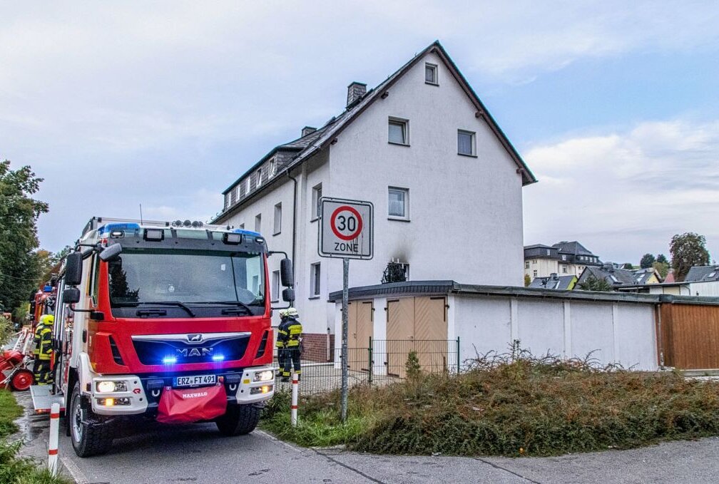 In Thalheim brannte am Samstagmorgen eine Wohnung im Erdgeschoss. Foto: André März