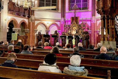 The Gregorian Voices sind in Aue aufgetreten - The Gregorian Voices sind in Aue in der Nicolaikirche aufgetreten. Foto: Ralf Wendland