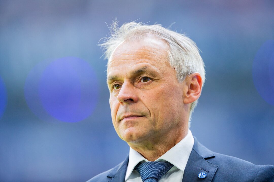 Thon: Schneller Trainerwechsel bei Bayern bewirkt nichts - Thon rät dem FC Bayern nach der Saison nicht nur auf der Trainerposition tätig zu werden, sondern auch den Kader zu verändern.