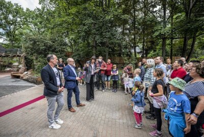 Tierpark-Spielplatz: Zum Ferienbeginn erstmal austoben - Die Eröffnung des Eiszeitspielplatzes im Tierpark Chemnitz. Foto: Ralph Kunz