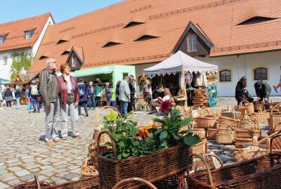 Tipp: Am Feiertag auf den Naturmarkt im Wasserschloß - Am 1. Mai lädt der Naturmarkt zum Besuch ein. Foto: Kristin Schmidt/C3 GmbH