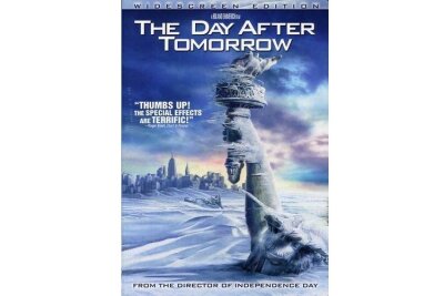 The Day After Tomorrow (2004): Der Weltuntergang vollzieht sich nicht mit einem großen Knall, sondern mit einem Riss: Der Klimaforscher Jack Hall (Dennis Quaid) befindet sich gerade bei Bohrungen im ewigen Eis der Antarktis, als ein Riss im Schelf einen gewaltigen Eisberg ablöst und tausende Kilometer entfernt gewaltige Überschwemmungen auslöst