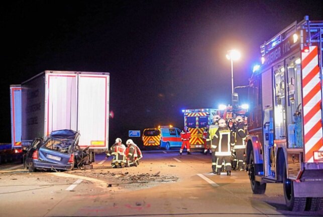 Auf der A4 bei Chemnitz ereignete sich in der Nacht auf Mittwoch ein tödlicher Unfall. Foto: Harry Härtel