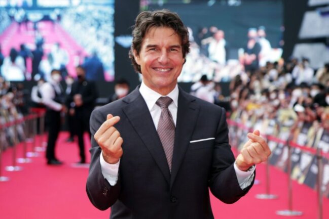 Tom Cruise in neuem "Mission: Impossible"-Film: So entstand der "größte Stunt der Kinogeschichte" - Tom Cruise ist bekannt dafür, auch sehr waghalsige Action-Szenen selbst zu drehen. Für seinen neuen "Mission: Impossible"-Film absolvierte er nun den wahrscheinlich "größten Stunt der Kinogeschichte".