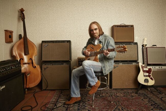 Tom Petty: Einer für alle - Seine Leidenschaft gehörte stets der Musik - und den Gitarren: Tom Petty.