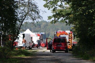 Tragischer Badeunfall: 81-Jähriger tot aus Grillensee geborgen - Ein 81-Jähriger wurde heute aus dem Naunhofer Grillensee tot geborgen. Foto: Sören Müller