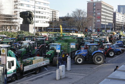 Bauern protestieren in Chemnitz. Foto: Harry Härtel / haertelpress