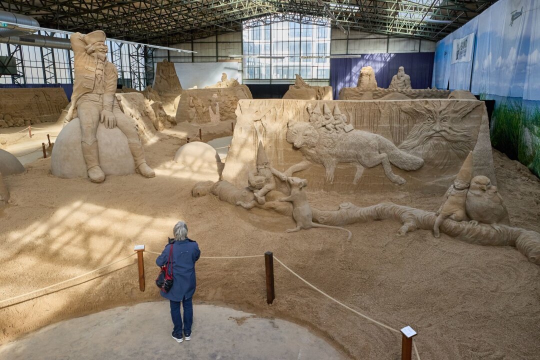 Travemünde: Legenden und Mythen aus Sand - Die Sandskulpturen-Ausstellung in Travemünde ist bis zum 3. November geöffnet.