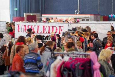 Trödelwochenende in Chemnitzer Messe: Endlich wieder stöbern, handeln, shoppen - Ladyfashion-Flohmarkt. Foto: Thomas Szymkowiak, PZ Veranstaltungsmanagement