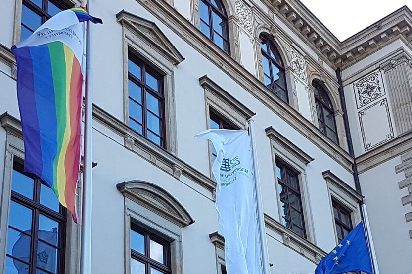 TU Chemnitz setzt Zeichen für Toleranz, Vielfalt und Weltoffenheit - Technische Universität Chemnitz, Straße der Nationen. Foto: Rico Hinkel