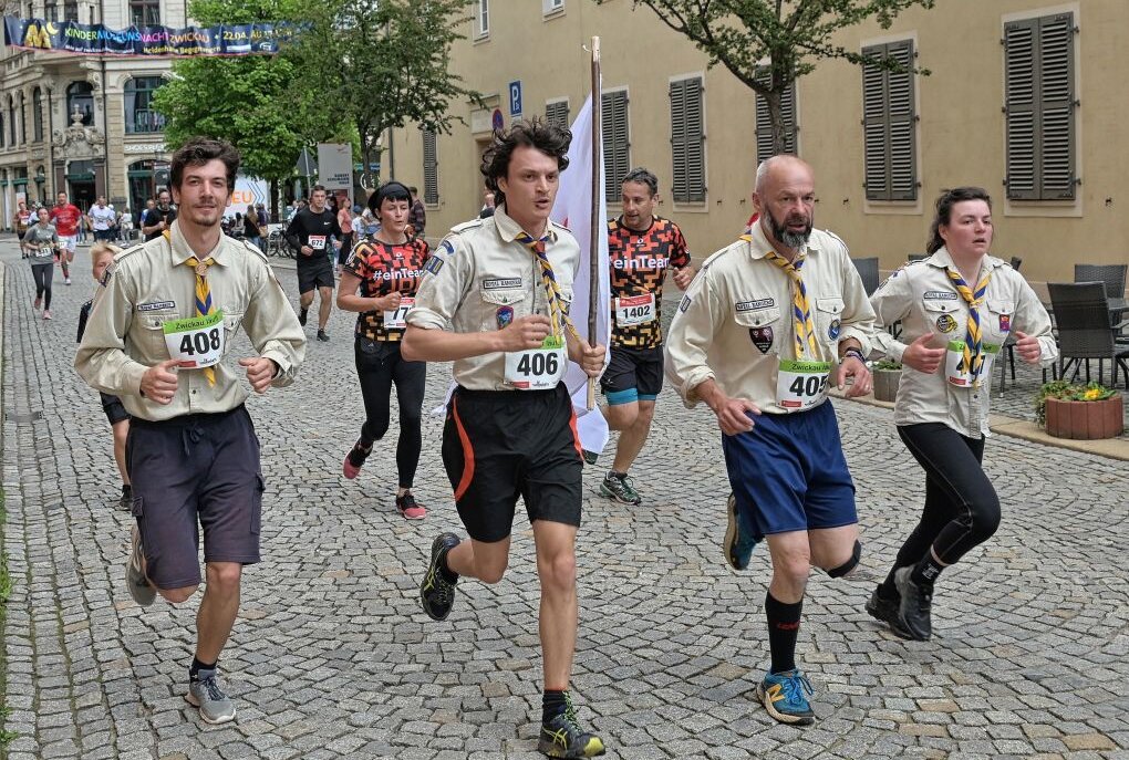 Über 1.000 Aktive beim Stadtlauf in Zwickau - Beim Firmenlauf mit am Start waren die Royal Rangers Neuplanitz / Royal Rangers Stamm 390. Foto: Ramona Schwabe