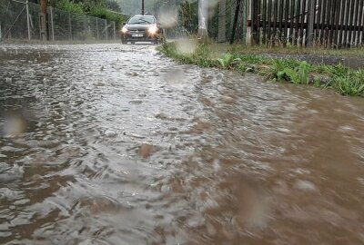 Überschwemmungen nach Starkregen im Erzgebirge - Unwetter im Erzgebirge. Foto: B&S/Bernd März