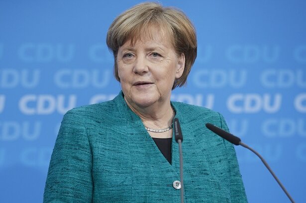 Umfrage: Angela Merkel besucht Chemnitz - 