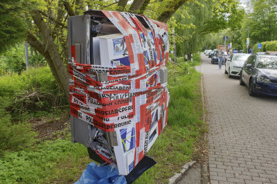 Unbekannte sprengen Zigarettenautomat - Foto: Harry Härtel