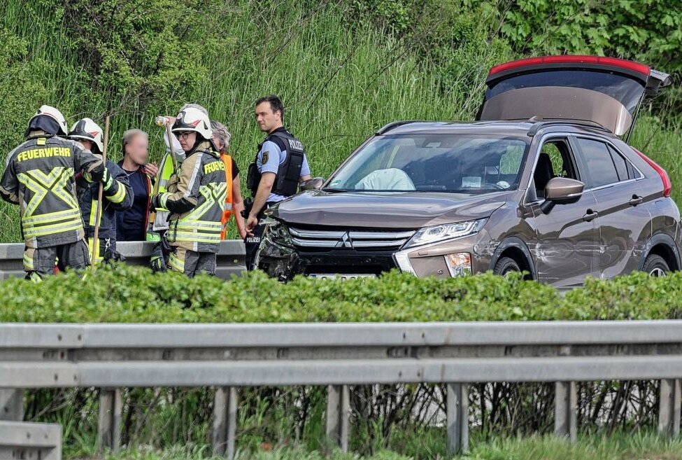 Unfall auf A4: Fahrer mit 3,4 Promille unterwegs - Am Montagnachmittag kam es auf der A4 zu einem Unfall. Foto: Andreas Kretschel
