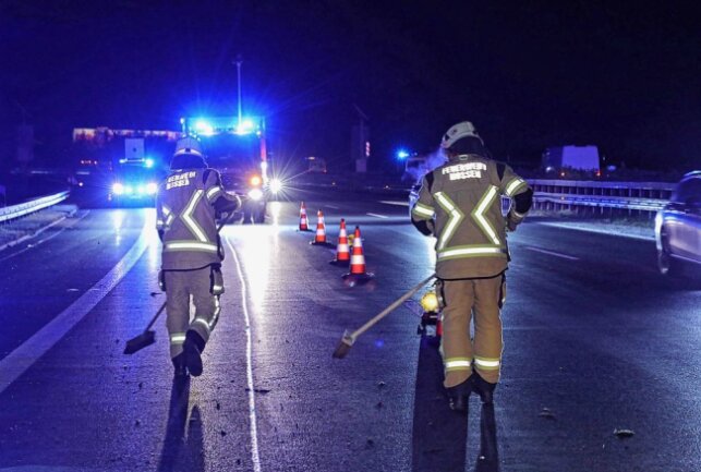 Unfall auf der A4: PKW mit Sommerreifen unterwegs - Auf der A4 kam es am Samstag zu einem Verkehrsunfall. Foto: Roland Halkasch