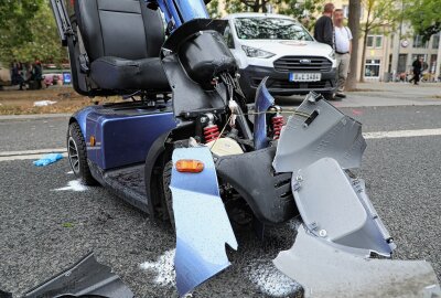 Unfall in Dresden: Rollstuhlfahrer schwer verletzt - In Dresden ereignete sich ein Unfall. Foto: Roland Halkasch