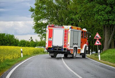 Unfall in Sachsen: Eine verletzte Person im Krankenhaus - Zu einem Verkehrsunfall kam es am Sonntagnachmittag auf der S151 zwischen Schönbach und Lawalde. Foto: LausitzNews/ Philipp Grohmann