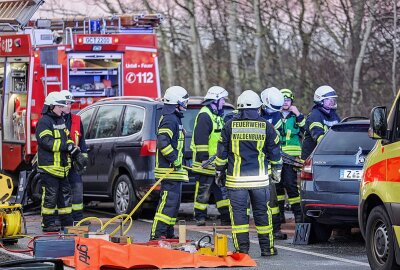 Unfall mit zwei Schwerverletzten: Rettungshubschrauber im Einsatz - Am Montagmorgen ereignete sich ein Verkehrsunfall. Foto: Andreas Kretschel