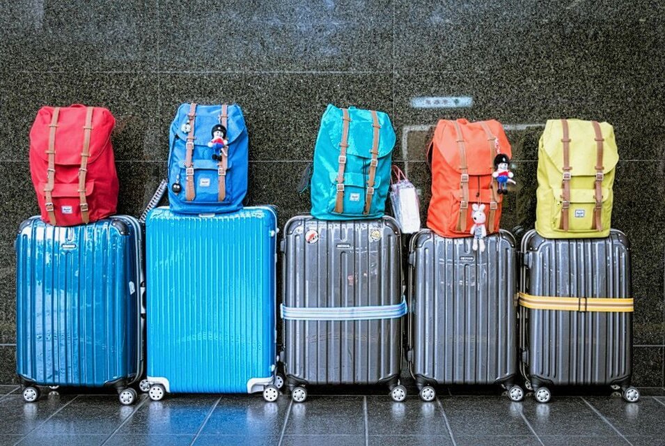 Unionsvorschlag: Arbeitslose sollen an Flughäfen eingesetzt werden - Kofferchaos am Flughafen war im vergangenen Sommer keine Seltenheit. Foto: pixabay