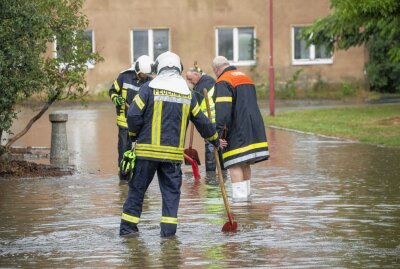 Unwetter führt zu Hochwasser in Ostsachsen - Am Montag kam es zu Hochwasser in Steinigtwolmsdorf. Foto: B&S/Bernd März