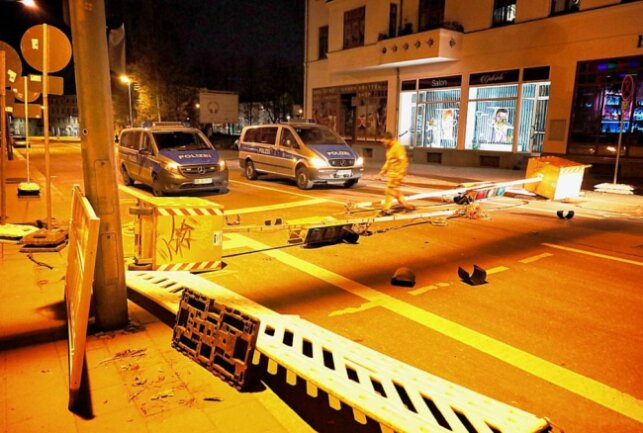 Ein Ampel-Randalierer wütete in der Nacht zum Freitag in Chemnitz. Foto: Harry Härtel
