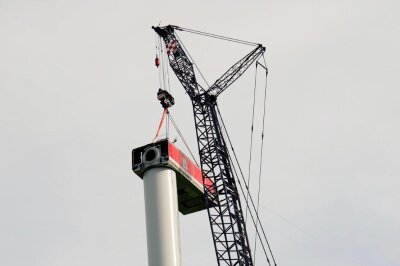 Der Bau im Windpark geht weiter. Foto: Andrea Funke
