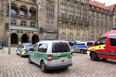 UPDATE: Chemnitzer Rathaus-Evakuierung beendet - 