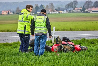 Update: Drei Tote bei zwei Verkehrsunfällen in der Sächsischen Schweiz - Zwei Menschen sterben in der Sächsischen Schweiz bei Unfall. Foto: Marko Förster