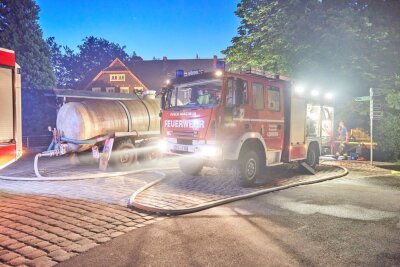 Update - Feuer in der Sächsischen Schweiz: Wahrscheinlich Brandstiftung - Nahe er bekannten Basteibrücke in Rathen ist der Brand ausgebrochen.
