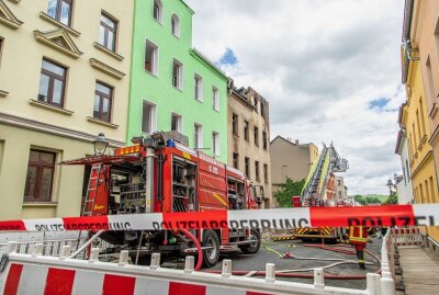 Update: Großbrand in Reichenbach forderte zwei Menschenleben - Hausbrand in Reichenbach: zwei Menschen starben Foto: André März