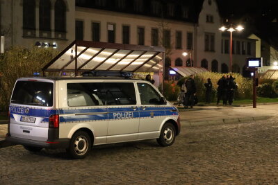 In Aue kam es auf dem Postplatz zu einem Polizeieinsatz. Foto: Niko Mutschmann