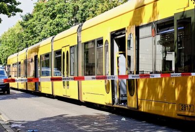 Update: Messerstecherei in Dresdner Straßenbahn - Opfer verstirbt an Stichverletzungen im Krankenhaus - Am Samstagmorgen kam es in einer Straßenbahn in Dresden zu einer Messerstecherei. Foto: xcitepress