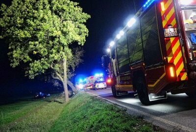 Update: PKW abgekommen und überschlagen: Fünf Personen verletzt - Samstagnacht kam es zu einem schweren Verkehrsunfall in Großpösna. Foto: xcitepress/XCitePress