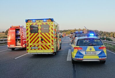 Update: Unfall auf A4: Sieben Personen teils schwer verletzt - Auf der A4 kam es zu einem Unfall. Foto: Roland Halkasch